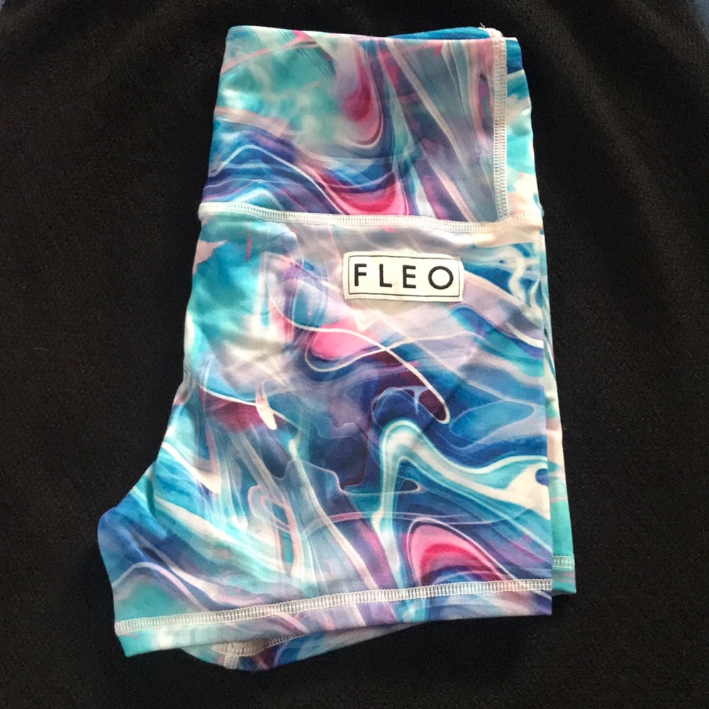 Fleo Shorts